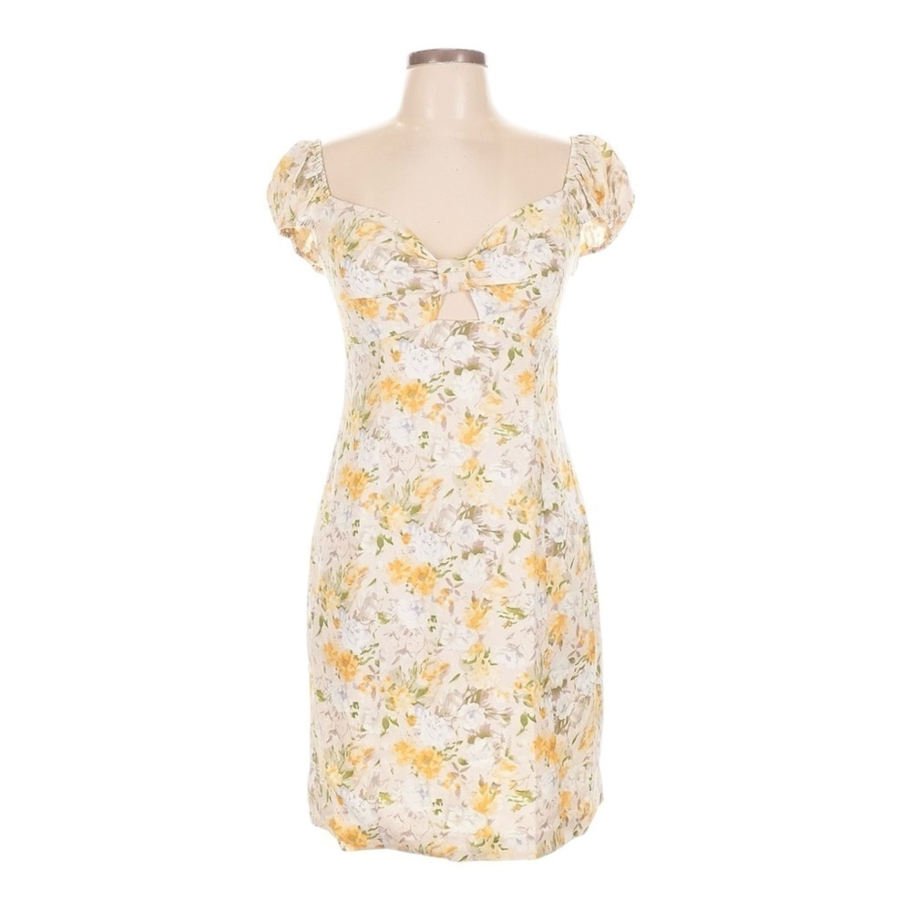 ASTR Yellow Floral Puff Sleeve Mini Dress L NWT Sweetheart Bow Cutout Spring